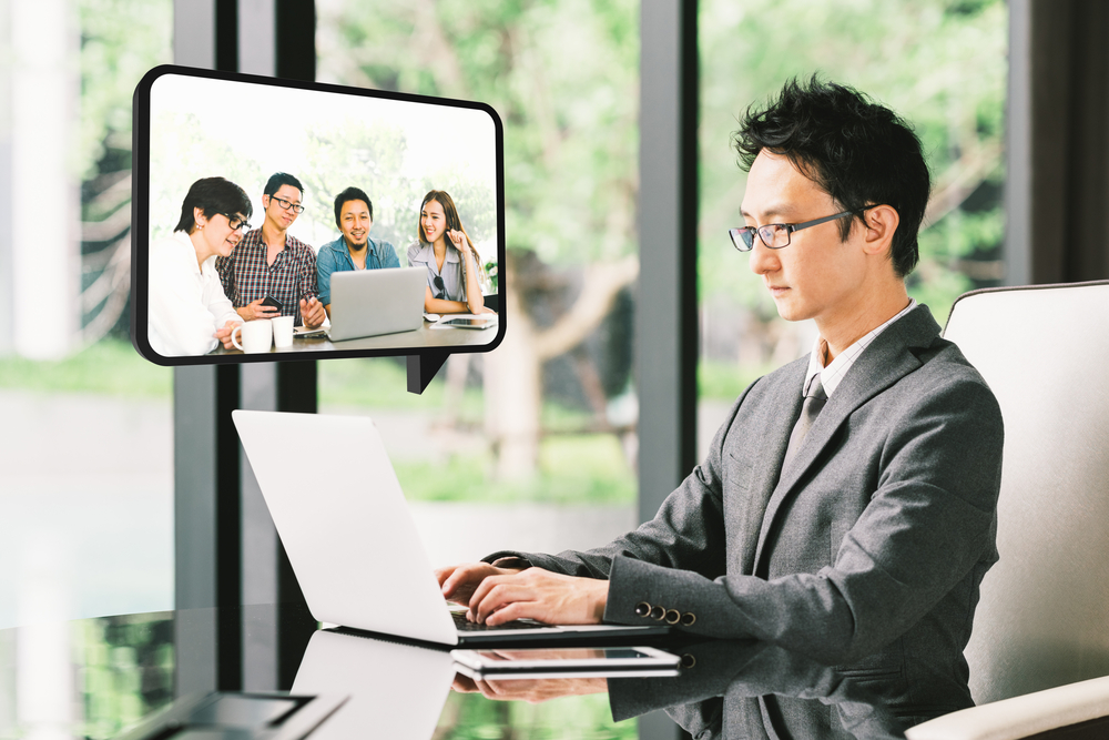 Increased pressure felt by Japanese to speak English at work