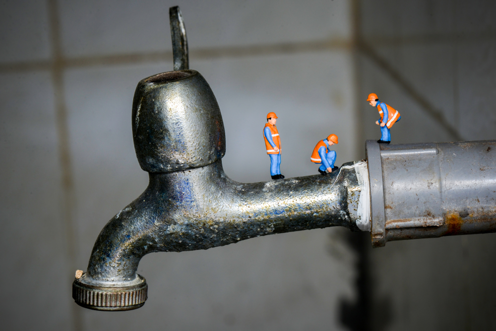 Sumitomo Corporation and Osaka Gas sell Sutton and East Surrey Water
